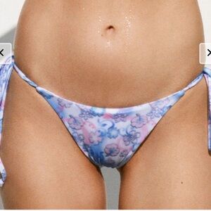 NWT-Frankie's Bikinis Pastel Floral Bikini